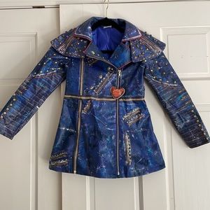 Descendants Evie Costume w/ wig, size 7/8